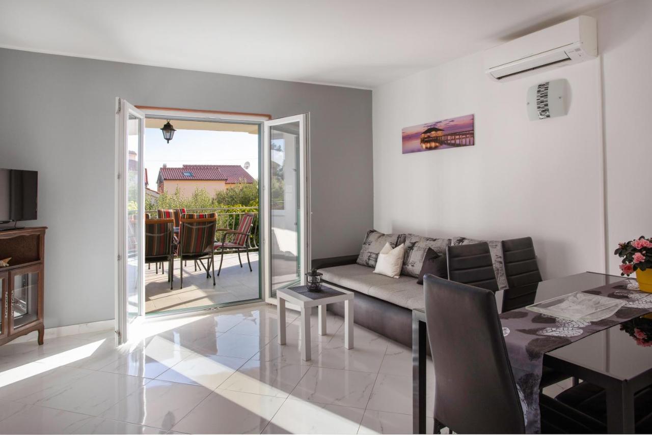 Apartment Marin Jadrija Exterior photo